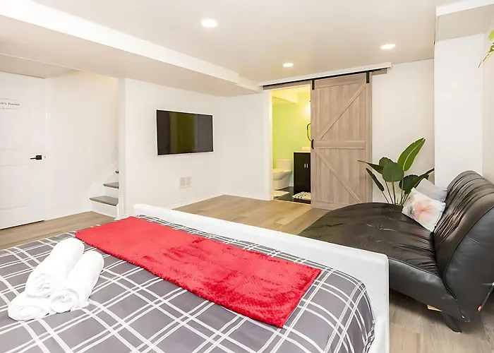 Cozy Modern 4Br Home With Sunny Patio