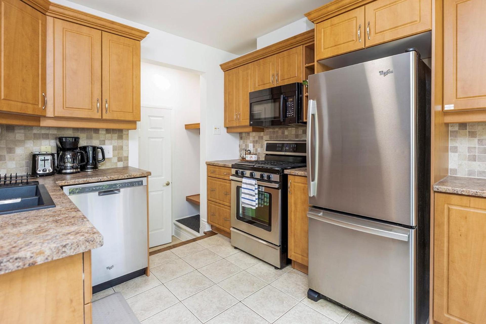 Holiday home Cozy Modern 4br With Sunny Patio Ottawa